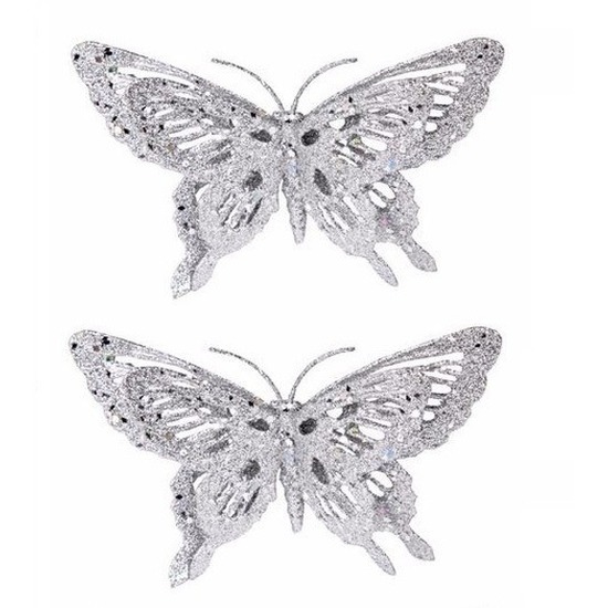 2x Kerst decoratie vlinder zilver 15 x 11 cm
