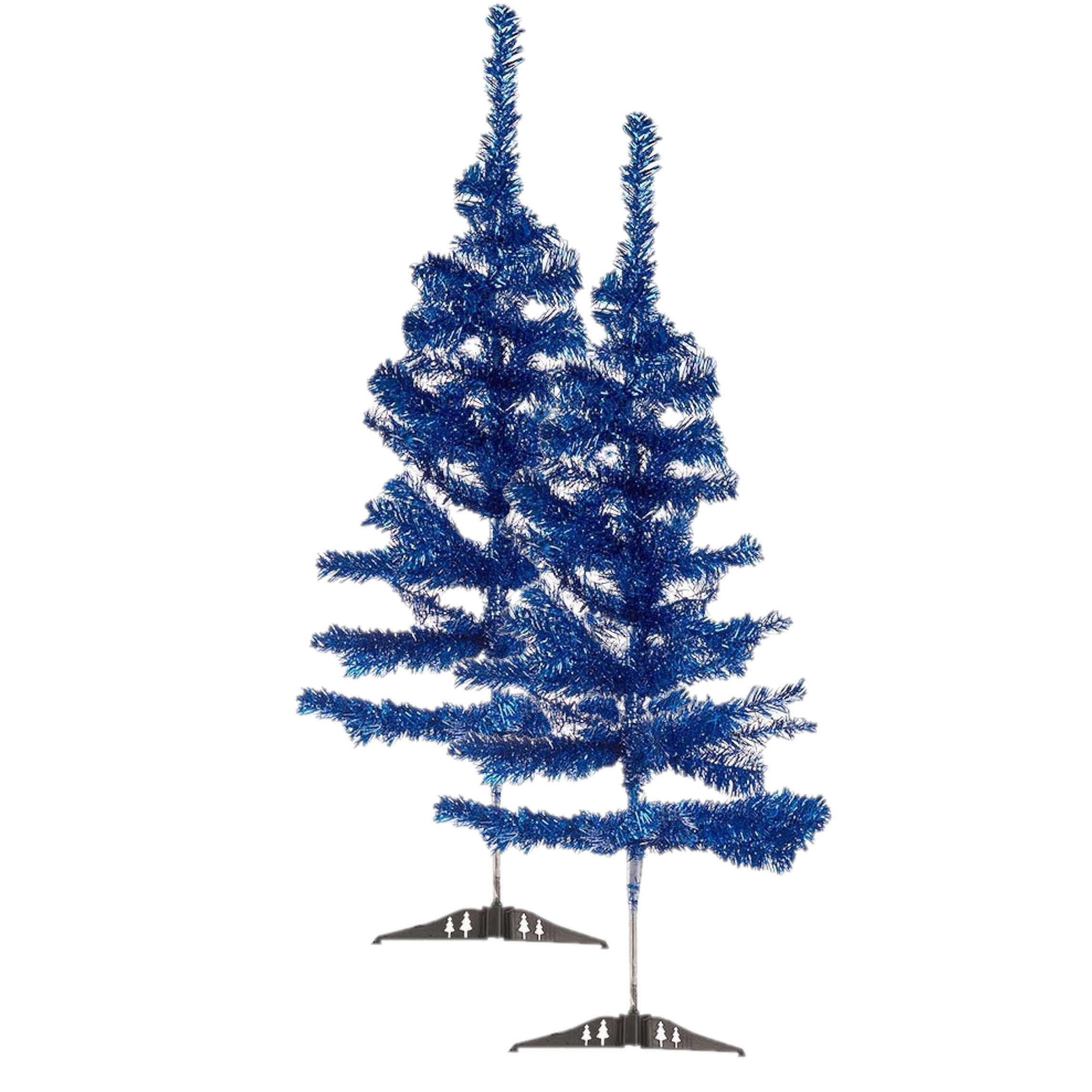 2x stuks kleine ijsblauwe kerstbomen van 90 cm