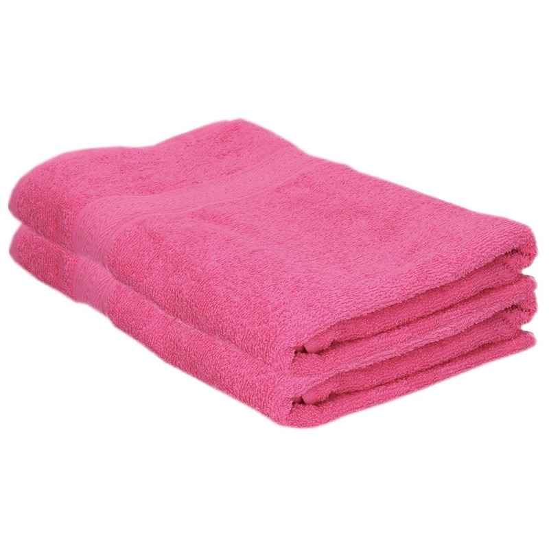 2x Voordelige badhanddoeken fuchsia roze 70 x 140 cm 420 grams