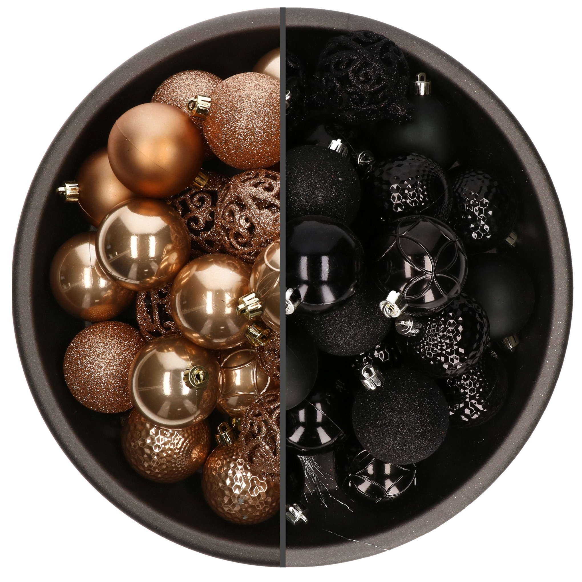 74x stuks kunststof kerstballen mix zwart en camel bruin 6 cm