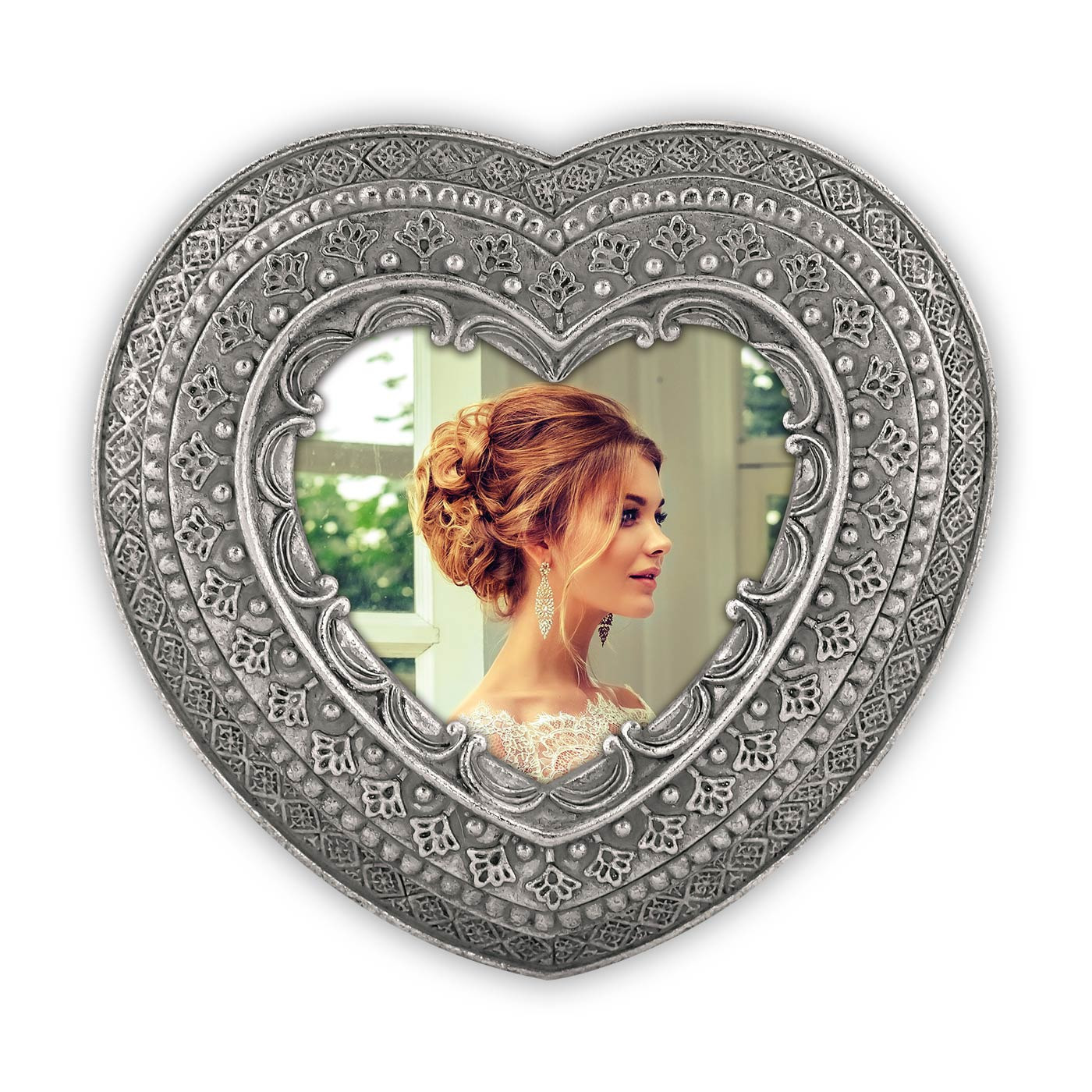 Kunststof fotolijst hart zilver barok geschikt voor een foto van 8 x 8 cm