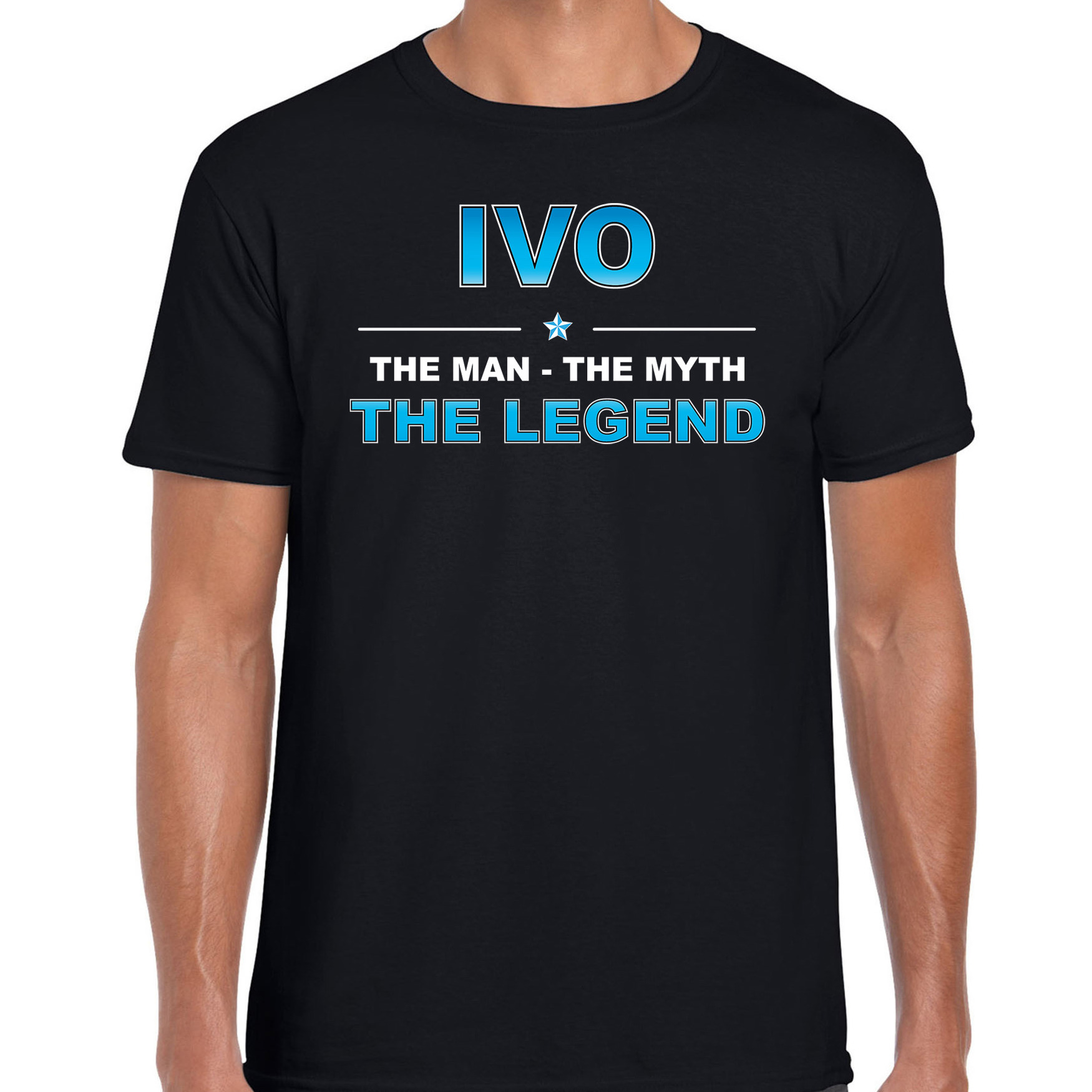 Naam cadeau t-shirt Ivo - the legend zwart voor heren