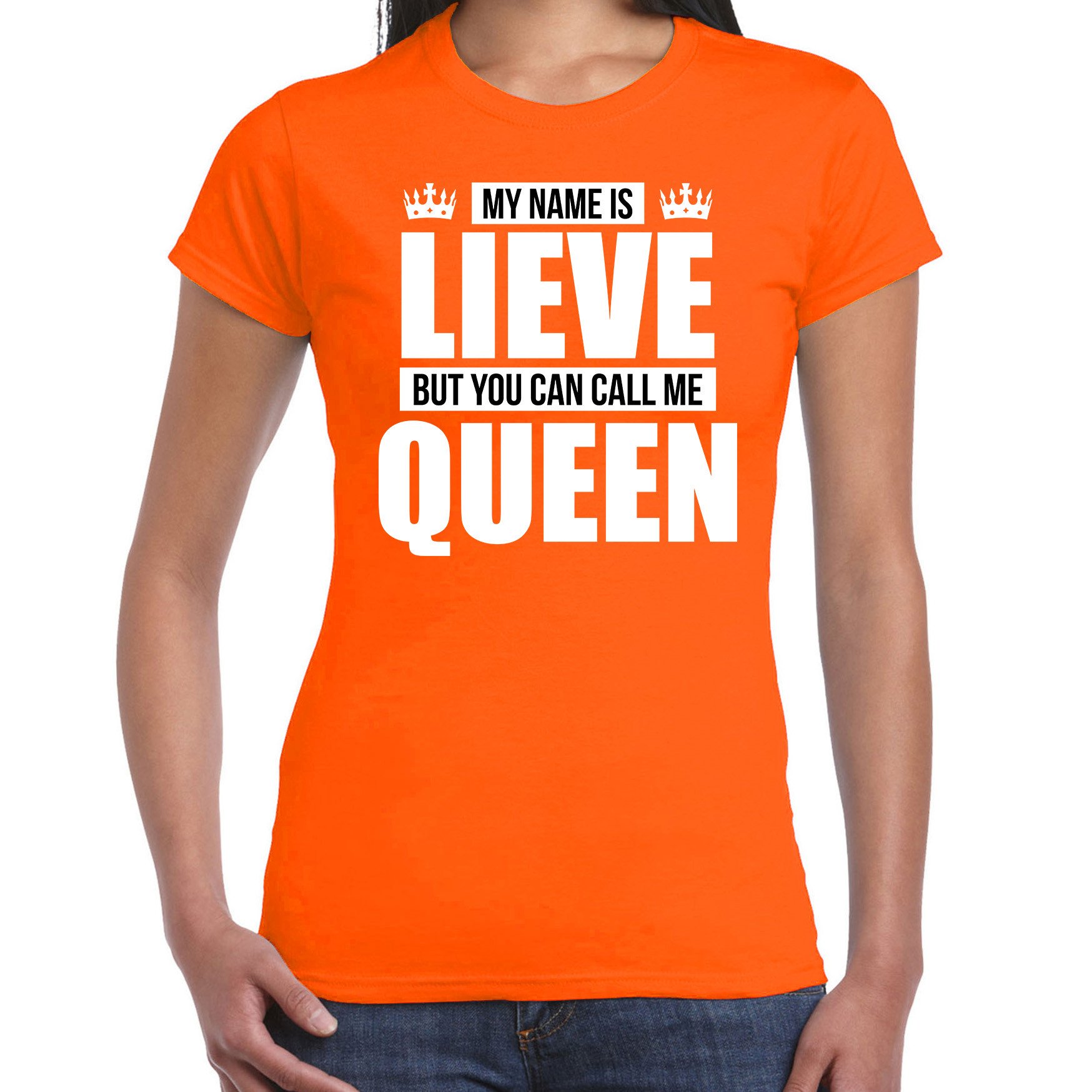 Naam cadeau t-shirt my name is Lieve but you can call me Queen oranje voor dames