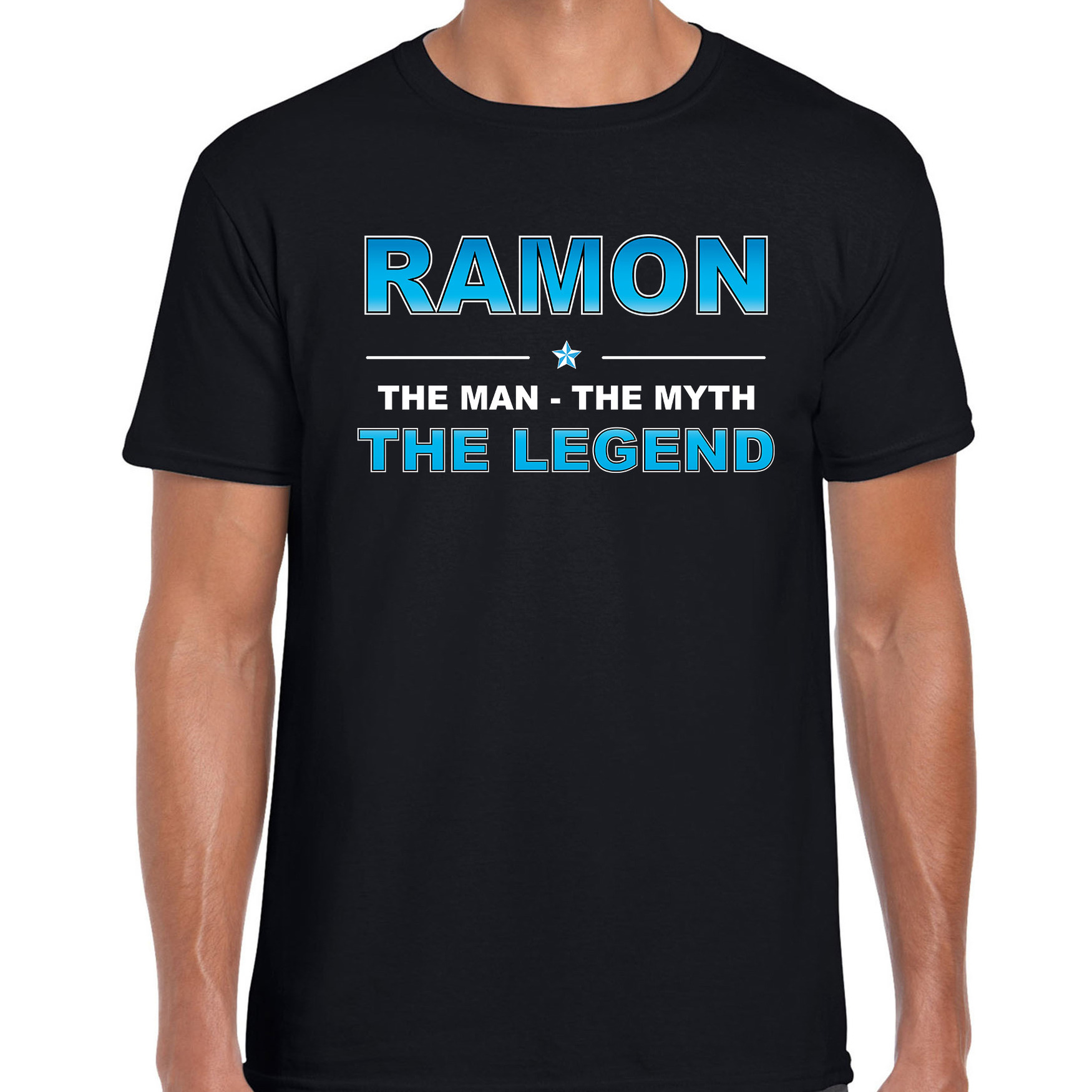 Naam cadeau t-shirt Ramon - the legend zwart voor heren