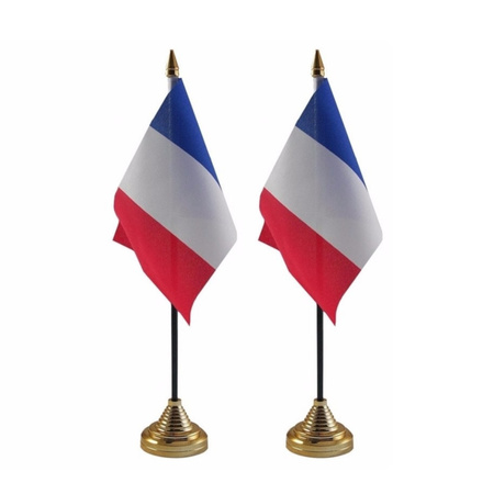 2x stuks Frankrijk tafelvlaggetje 10 x 15 cm met standaard
