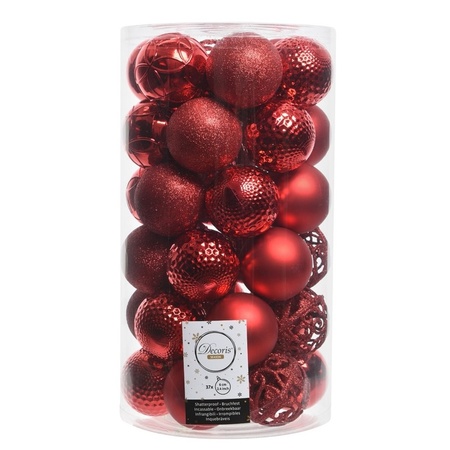 74x stuks kunststof kerstballen mix van salie groen en rood 6 cm