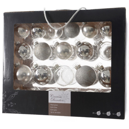 Kerstversiering glazen kerstballen mix pakket 5-6-7 cm zilver 42x stuks met haakjes