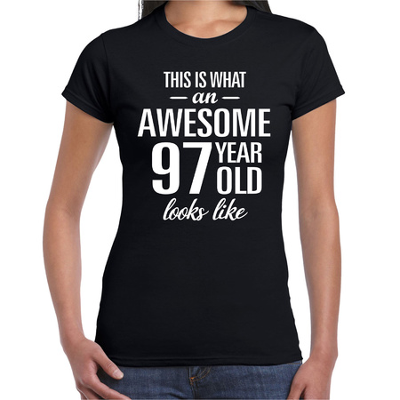 Awesome 97 year / 97 jaar cadeau t-shirt zwart dames
