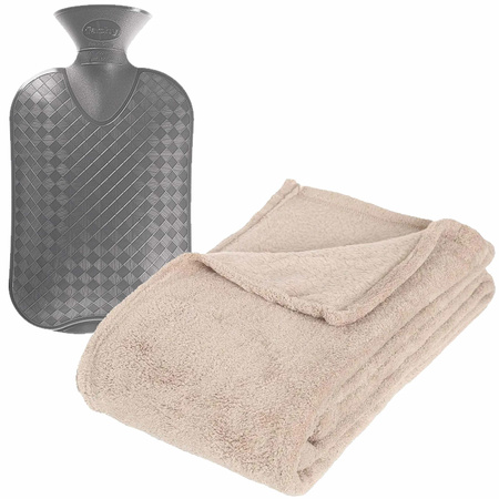 Fleece deken/plaid Beige 130 x 180 cm en een warmwater kruik 2 liter