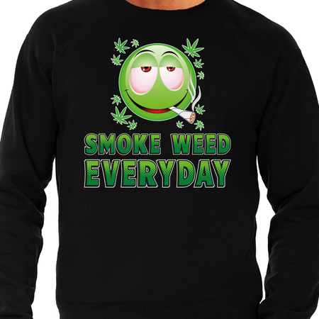 Funny emoticon sweater Smoke weed every day zwart heren