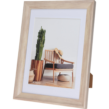 Kunststof fotolijst hout look geschikt voor een foto van 15 x 20 cm