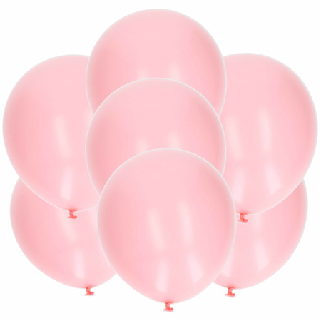 Helium tank met meisje geboren 30 ballonnen