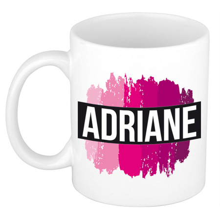 Naam cadeau mok / beker Adriane  met roze verfstrepen 300 ml