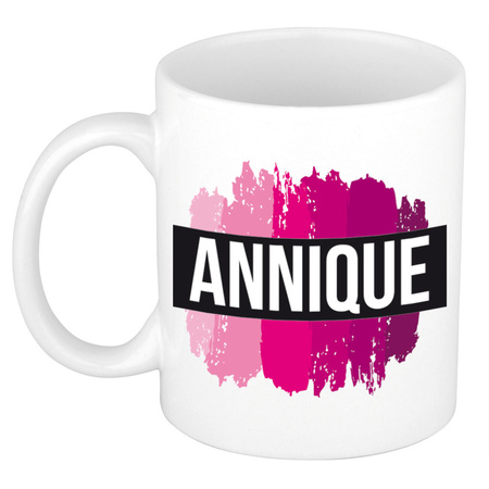 Naam cadeau mok / beker Annique  met roze verfstrepen 300 ml