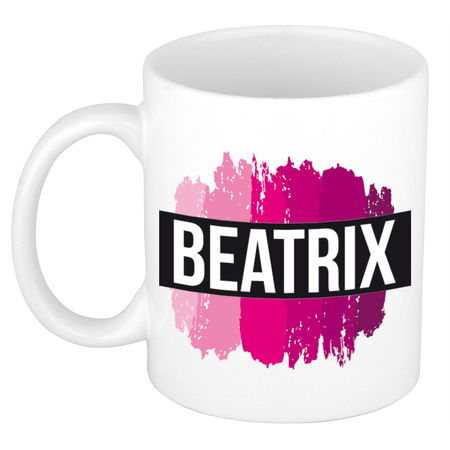 Naam cadeau mok / beker Beatrix  met roze verfstrepen 300 ml