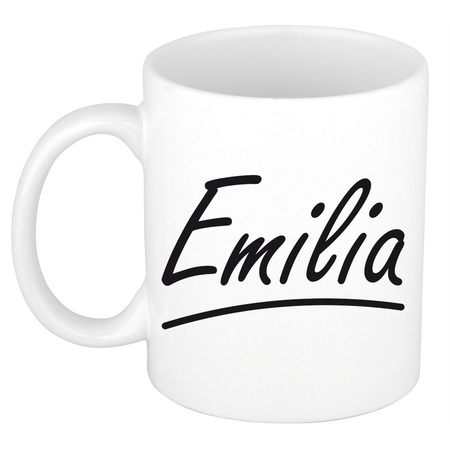 Naam cadeau mok / beker Emilia met sierlijke letters 300 ml