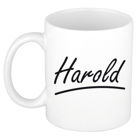Naam cadeau mok / beker Harold met sierlijke letters 300 ml