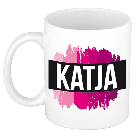Naam cadeau mok / beker Katja  met roze verfstrepen 300 ml