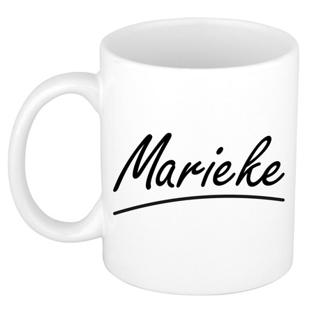 Naam cadeau mok / beker Marieke met sierlijke letters 300 ml