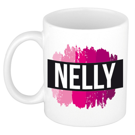 Naam cadeau mok / beker Nelly  met roze verfstrepen 300 ml