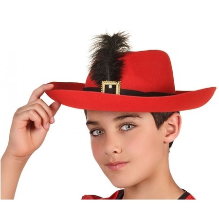 Red musketeer hat for children