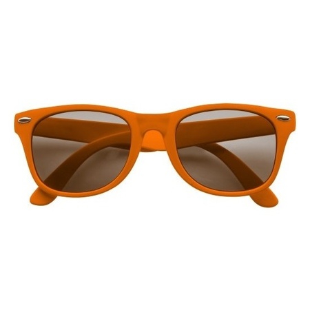 Set van 10x stuks zonnebrillen oranje plastic montuur voor volwassenen